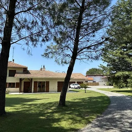 Hébergement de vacances La Lande *